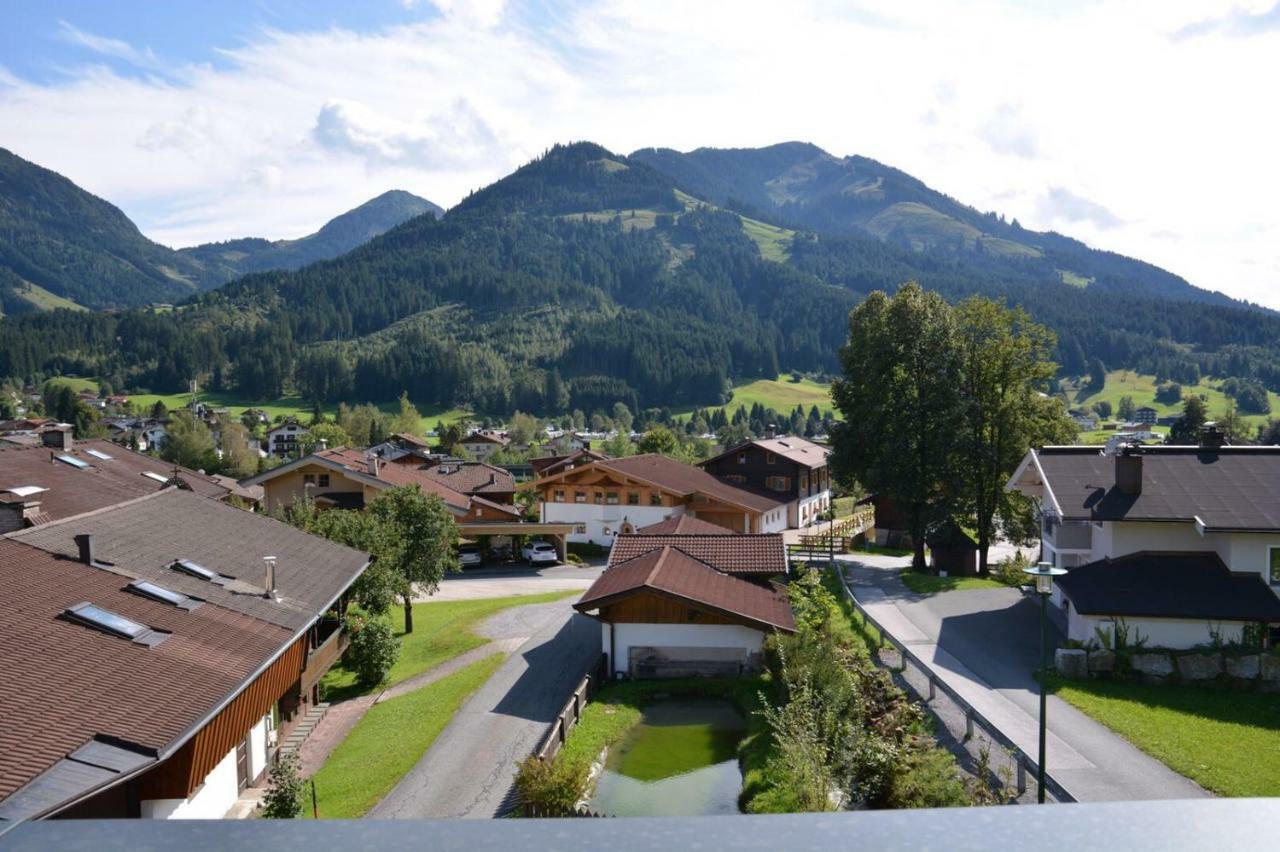Chalet Christine Brixen im Thale Esterno foto